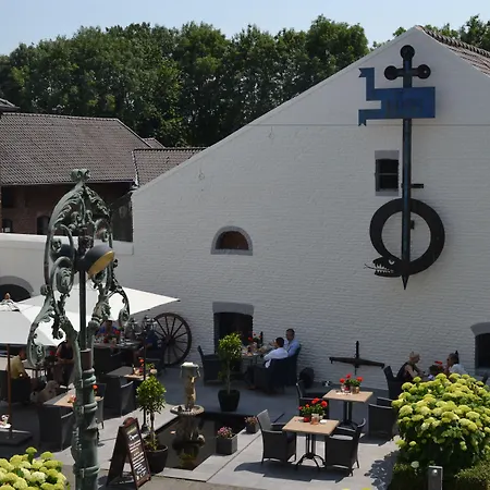 Kasteel 4* Doenrade