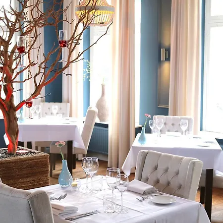 Ξενοδοχείο Kasteel 4*
